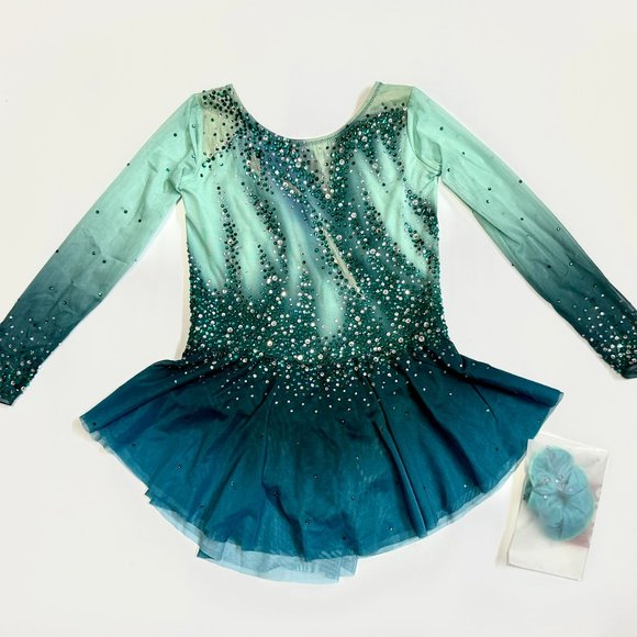 New Figure Skating Dress Size 10 (5~8T) with Hair Scrunchies (120~130cm) - Picture 2 of 10